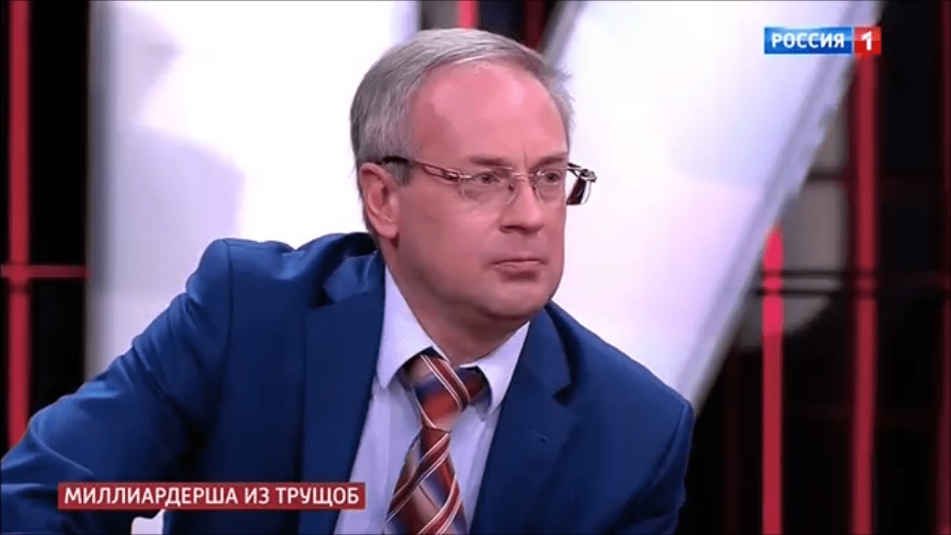 37 Евгений Змиев эксперт ТВ кандидат экономических наук Россия1 ток-шоу Прямой Эфир